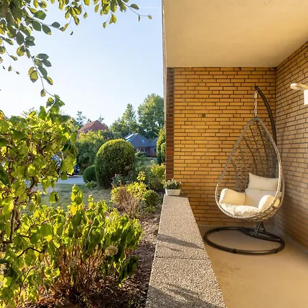 Holiday home Robbenglueck