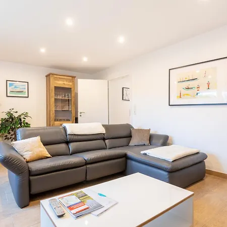 Holiday home Robbenglueck - Viel Platz Fuer Generationen Und Freunde Tossens