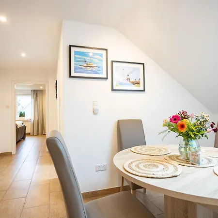 Holiday home Robbenglueck - Viel Platz Fuer Generationen Und Freunde